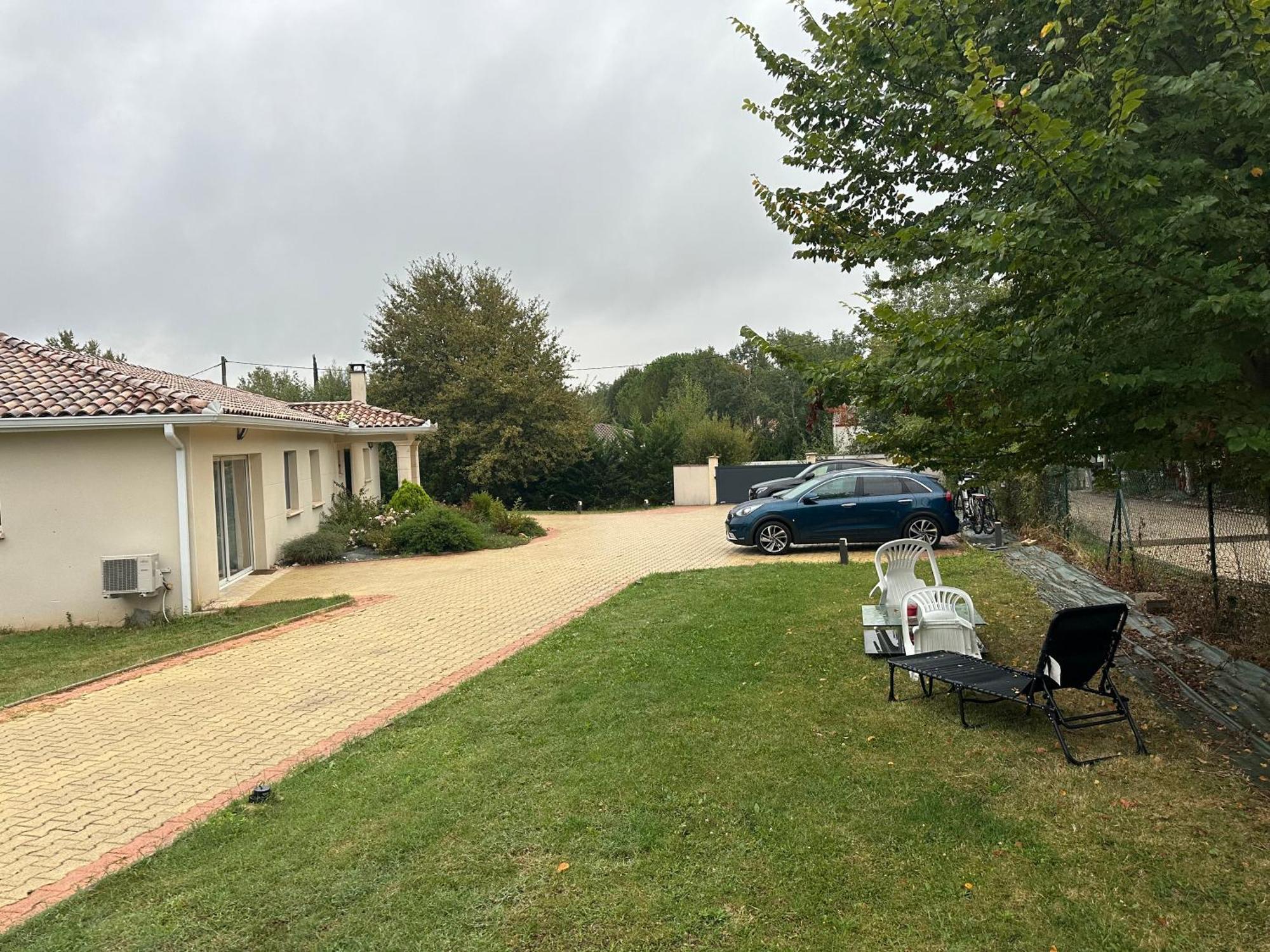 Appartement Prive Dans Villa Montauban Exterior foto